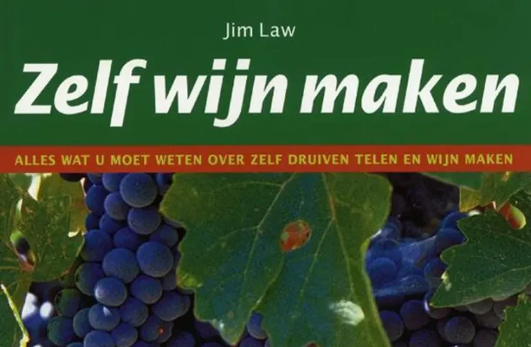 “Zelf wijn maken” van auteur Law Jim