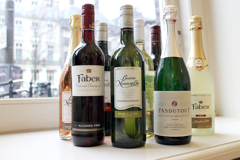 Hoe wordt wijn alcoholvrij gemaakt?